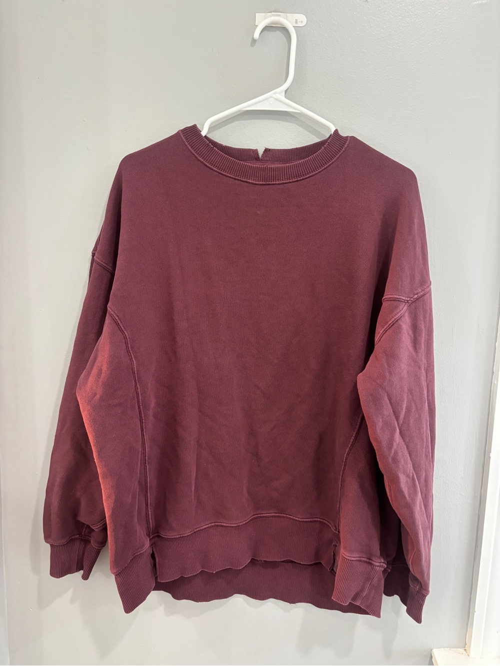 aerie Washed Burgundy Crewneck Sweatshirt oversized small boho Crewneck
